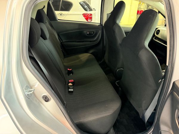 2015 Toyota Vitz 1.3 Petrol Automatic 395351004