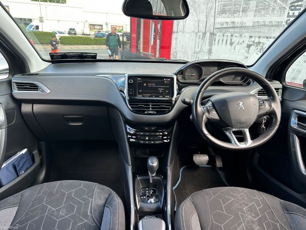 Peugeot 2008 1.2 Petrol AUTO LOW LMS 395369198
