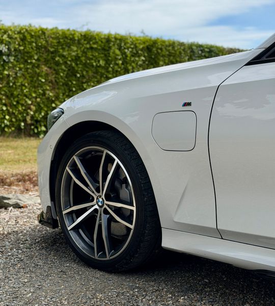 192 BMW 330e M Sport - M Performance kit + wheels 395387990