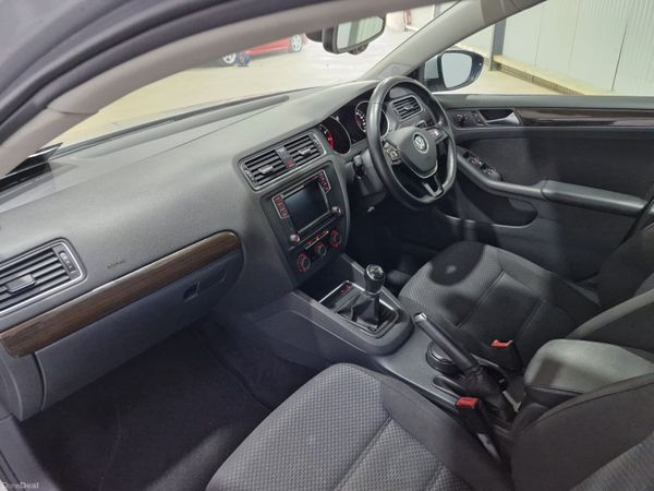 Volkswagen Jetta Comfortline 1.2 New NCT 395391978
