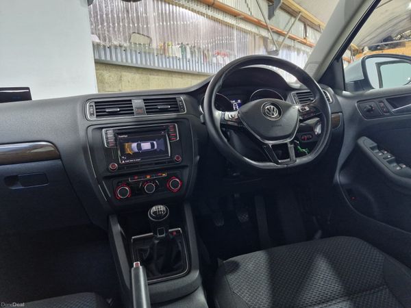 Volkswagen Jetta Comfortline 1.2 New NCT 395392014