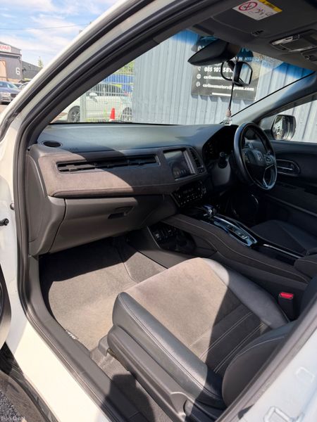 Honda Vezel  RS  Hybrid Automatic 395447466