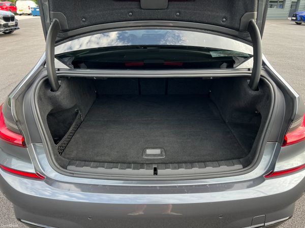 2020 BMW 330E M Sport Tech/Pro Packs 395464660
