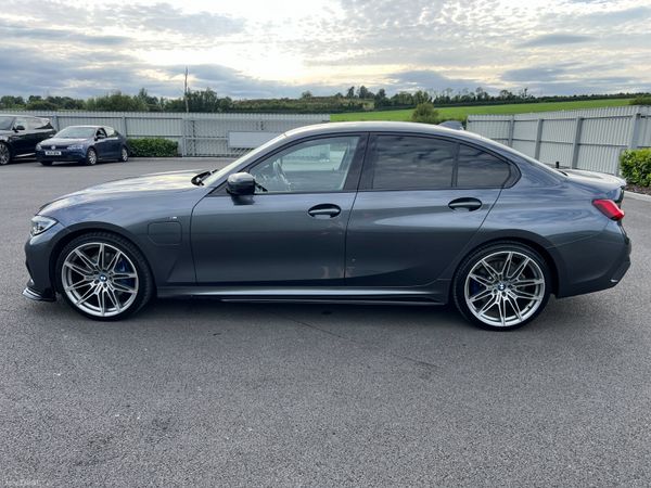 2020 BMW 330E M Sport Tech/Pro Packs 395464614