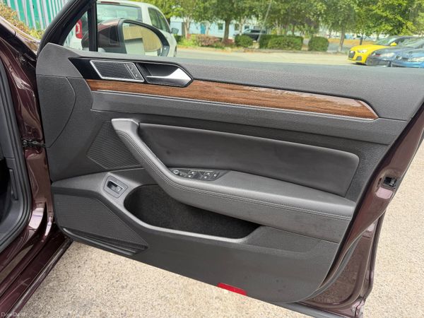 Volkswagen Passat 1.4 TFSI Leather Auto 395491256
