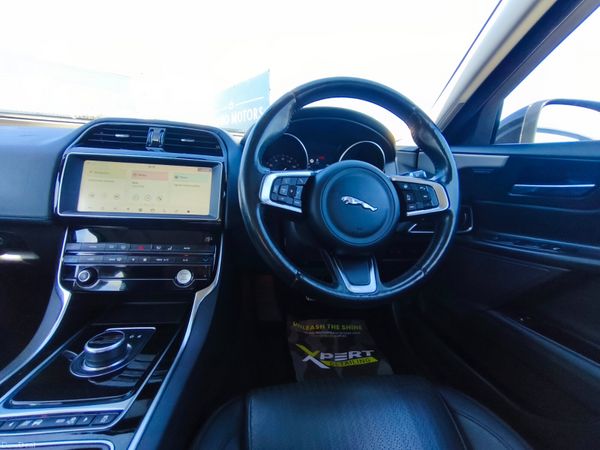 Jaguar XE 2019 2.0D I4 180 PS RWD Auto Portfolio 395403530