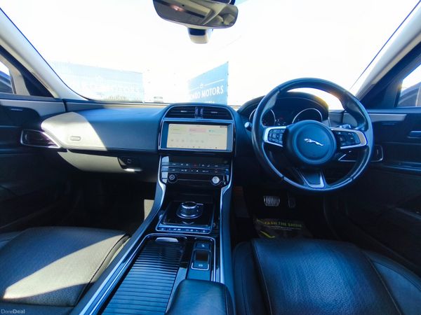 Jaguar XE 2019 2.0D I4 180 PS RWD Auto Portfolio 395403536