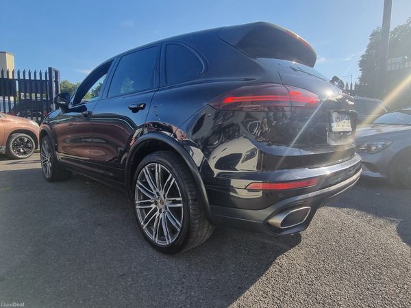 Porsche Cayenne 2016 395428510