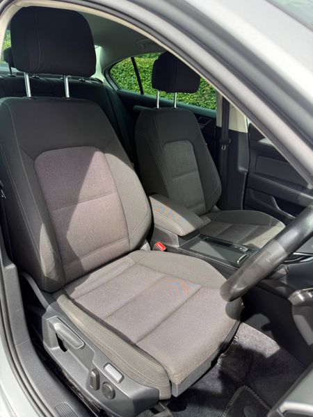 Volkswagen Passat 2016 395437984