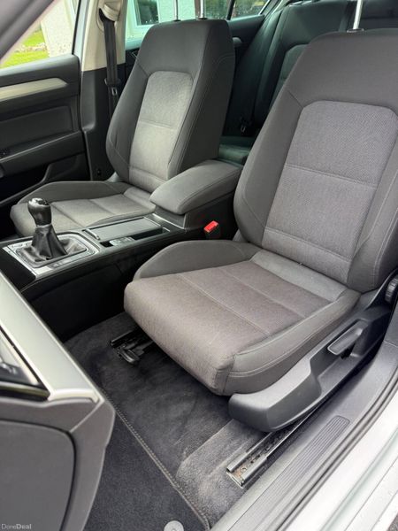 Volkswagen Passat 2016 395437998