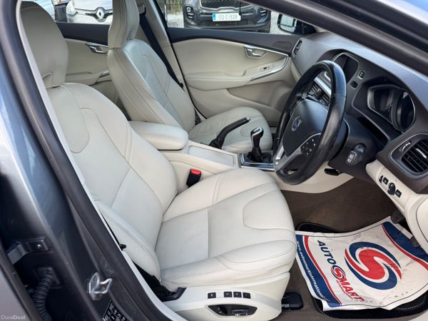 2015 VOLVO  V40     NEW NCT 2027 395540296