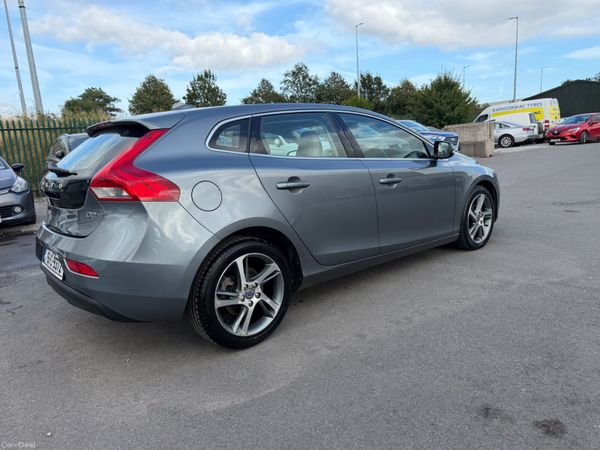 2015 VOLVO  V40     NEW NCT 2027 395540300