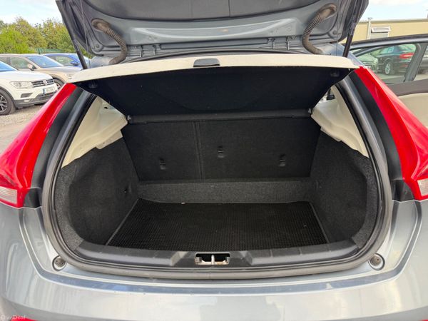 2015 VOLVO  V40     NEW NCT 2027 395540308