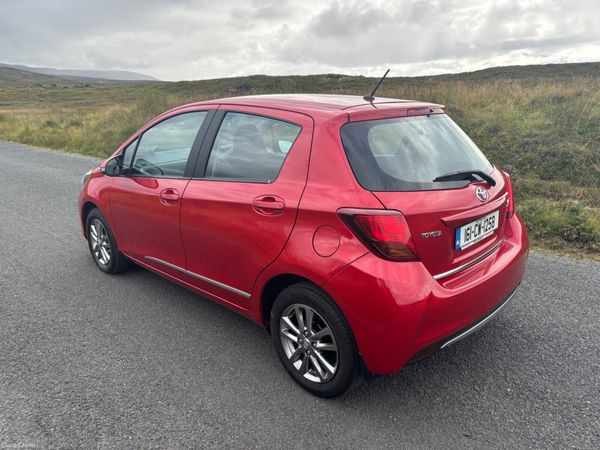 Toyota Yaris 2016 395558116