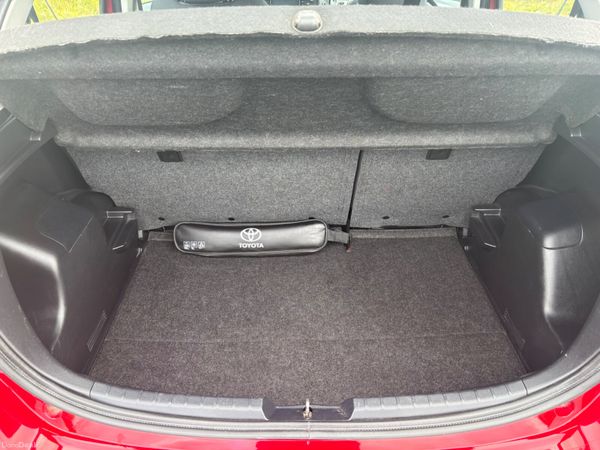 Toyota Yaris 2016 395558130