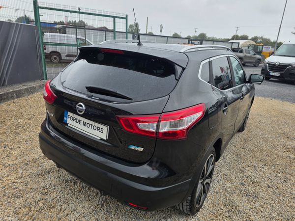 Nissan Qashqai 2014 395563778