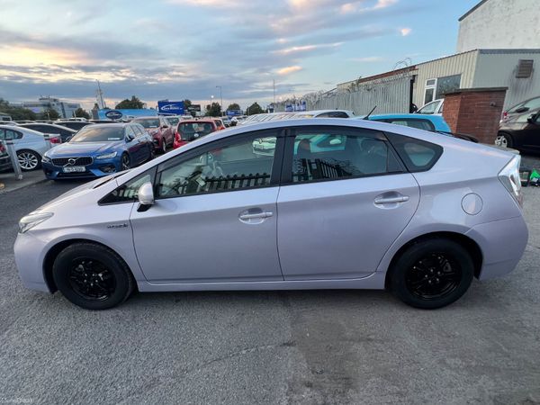 2015 Toyota Prius, 4 of 14