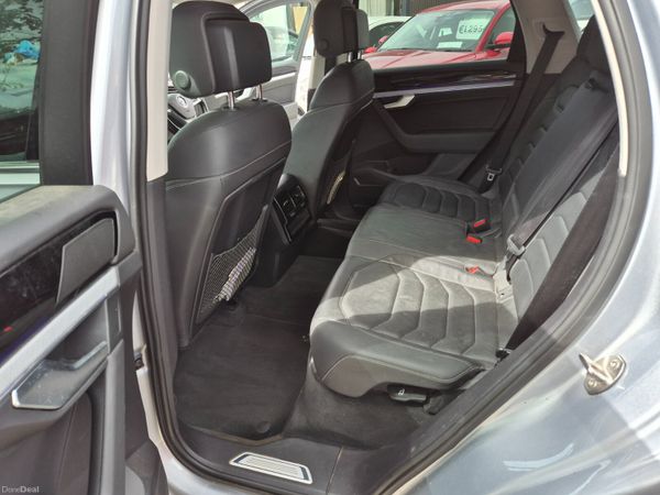Touareg R Line ** BIG SPEC** 395535884