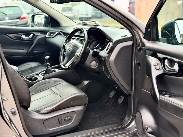 🔴 Nissan Qashqai SV Full Spec 395646542