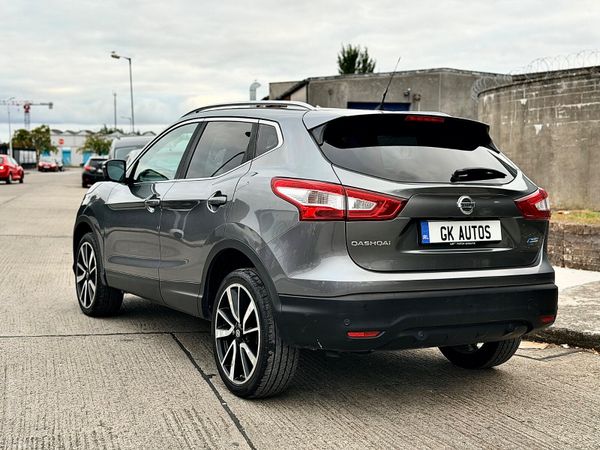 🔴 Nissan Qashqai SV Full Spec 395646532