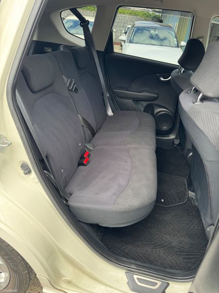 Honda Fit 1.3 Hyrbid 2012 41000KM Heated Seats 395685614