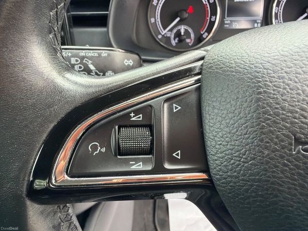 Skoda Kamiq 2020  TSI 1.0 Automatic Low Mileage 395617482