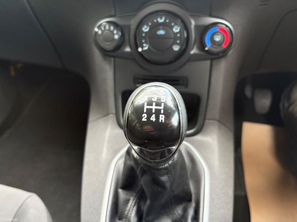 2014 Ford Fiesta Zetec 1.25 Petrol NCT 10/27 395632926