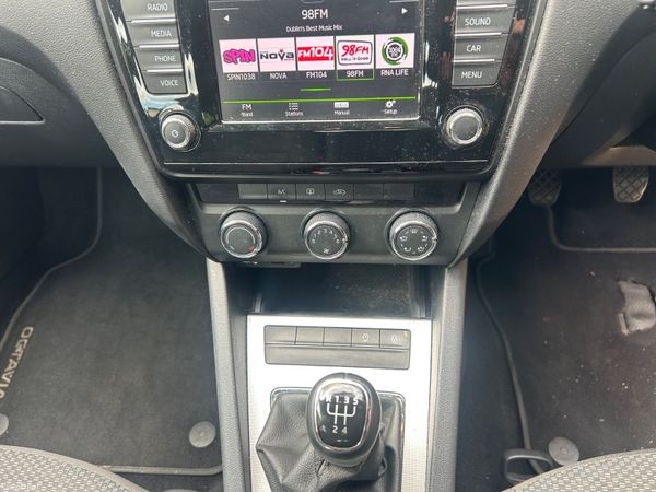 Skoda Octavia 2015 ( NCT. 08/27. TAX. 11/26) 395638044
