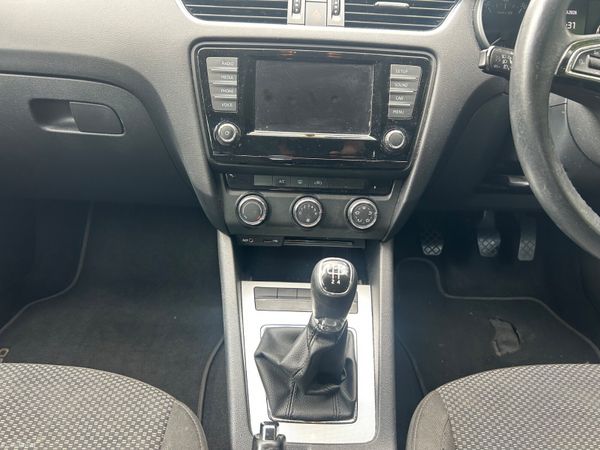 Skoda Octavia 2015 ( NCT. 08/27. TAX. 11/26) 395638048