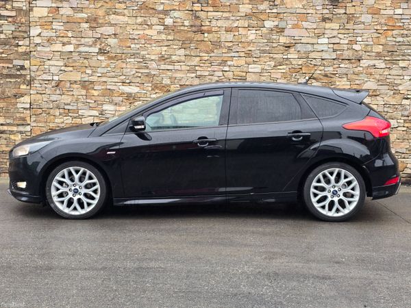 171 Ford Focus ST-Line 395747572