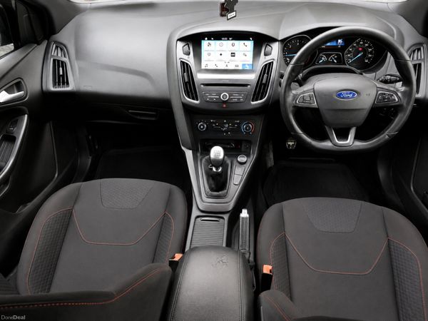 171 Ford Focus ST-Line 395747592