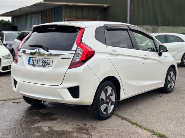 HONDA FIT 1.5 Hybrid Auto 2014 77000 KM 2 keys 395855610