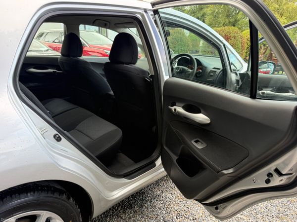 Toyota Auris 2012 TR Sport 1.33 Petrol 395855948