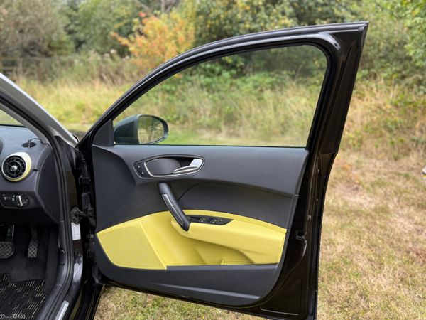 AUDI A1 (2013) 1.4L PETROL AUTOMATIC VERY LOW MILE 395863324