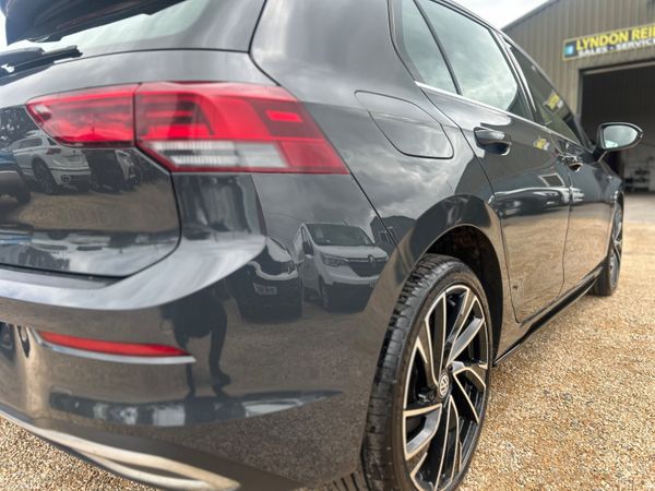Volkswagen Golf style auto 395881804