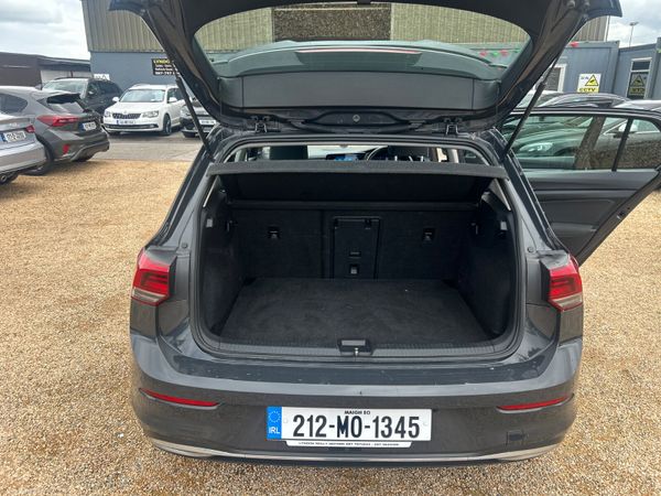 Volkswagen Golf style auto 395881810
