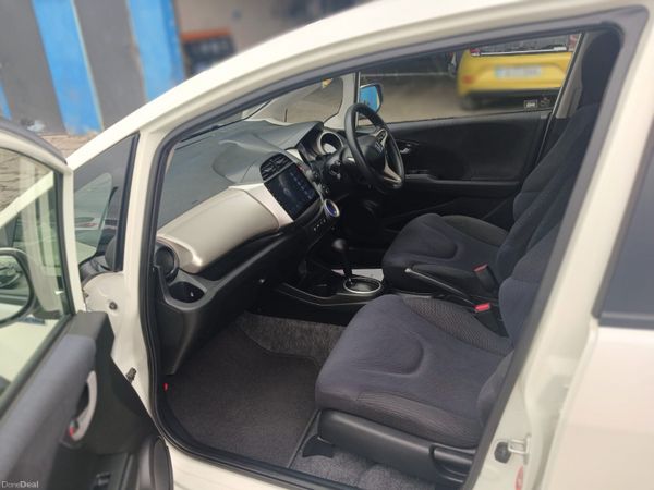 2012 Honda Fit  Hybrid Automatic/ Car Play 395888018