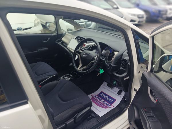 2012 Honda Fit  Hybrid Automatic/ Car Play 395888030