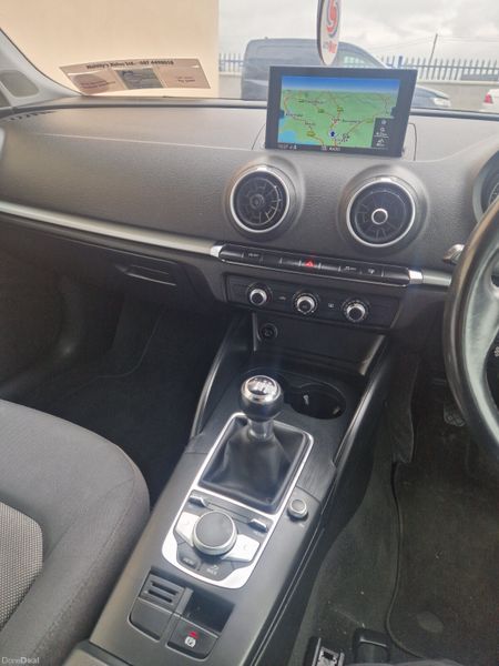 Audi A3 2016 395804286