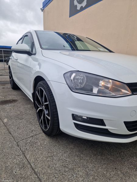 Volkswagen Golf 2014 395805460