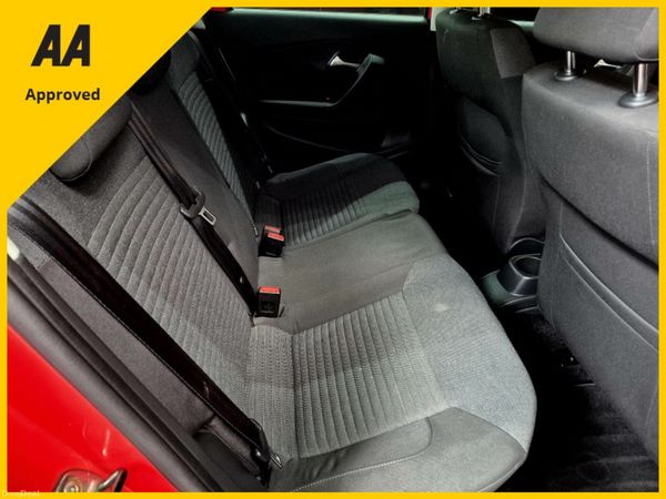 🚗 2014 Volkswagen Polo Auto | Only 56,000km 🚗 395808480