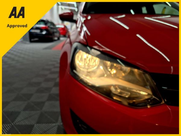 🚗 2014 Volkswagen Polo Auto | Only 56,000km 🚗 395808482
