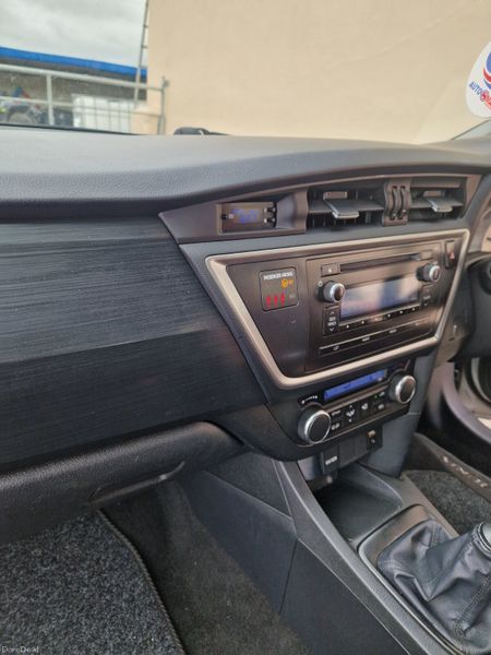 Toyota Auris 1.4 D4D Terra 395813246