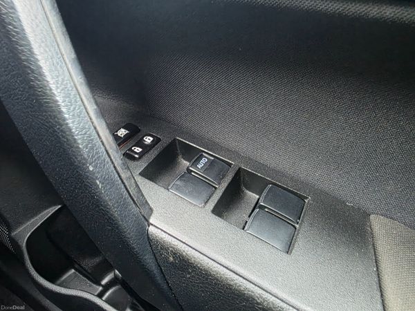 Toyota Corolla 2014 395818654