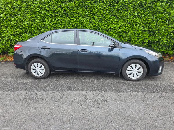 Toyota Corolla 2014 395818656