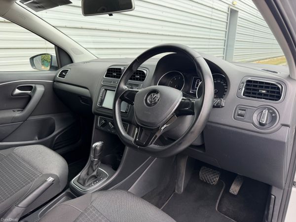 Volkswagen Polo 1.2L 152 Automatic(Apple car play) 395823240