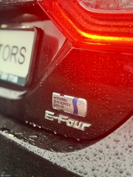 TOYOTA CAMRY 2021 HYBRID E-FOUR AUTO 395993834