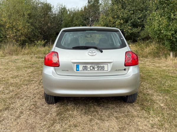 Toyota Auris 2008 395911404