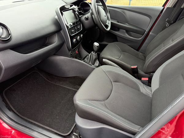 2019 Renault Clio 1.0 L Petrol 395925720