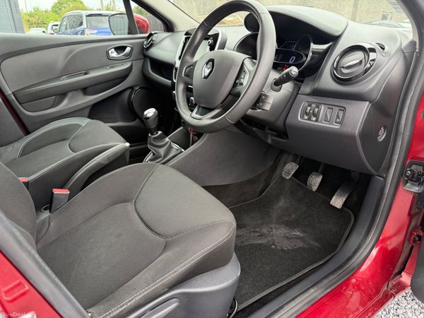 2019 Renault Clio 1.0 L Petrol 395925726